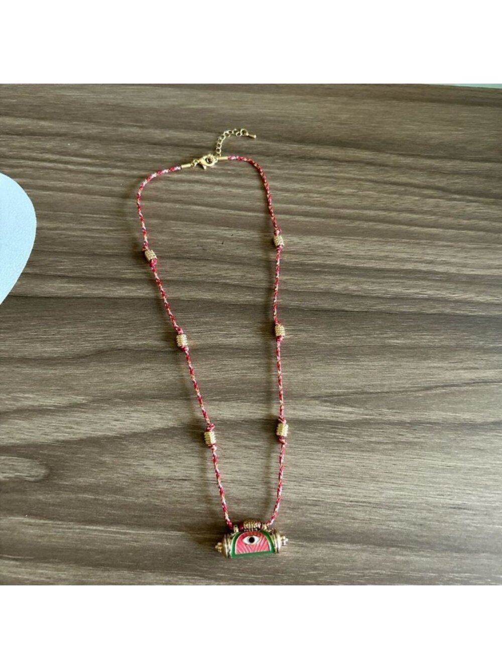 Gold and red Necklace Q410 - Picture 3 of 5